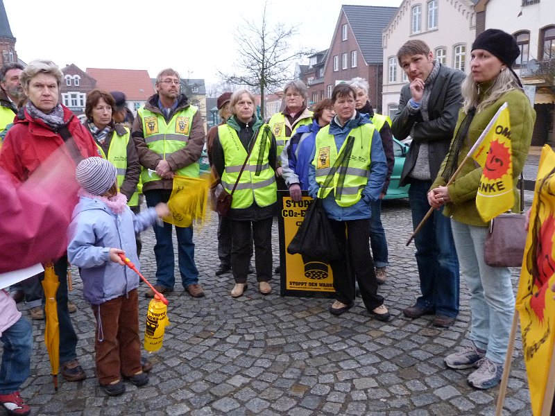 14.Maerz 2011   0004.JPG - Montagsdemo in Bredstedt 14. März 2011